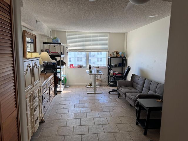 4505 S Ocean Boulevard 303, Highland Beach, FL 33487