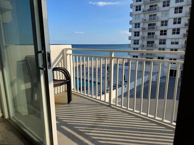 4505 S Ocean Boulevard 303, Highland Beach, FL 33487