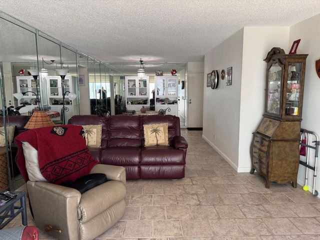 4505 S Ocean Boulevard 303, Highland Beach, FL 33487