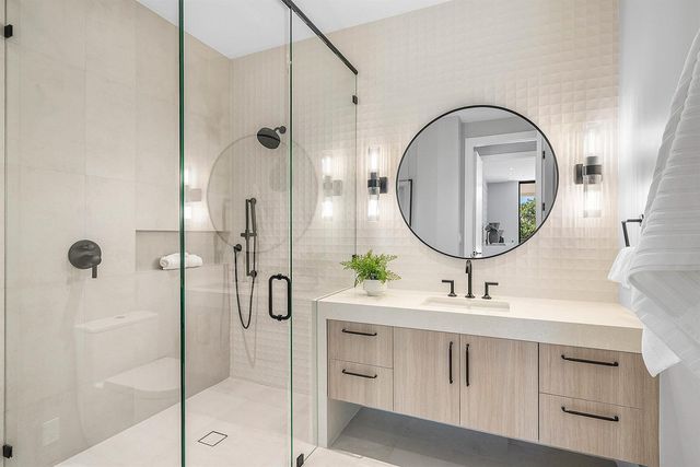 810 Andrews Avenue, Delray Beach, FL 33483