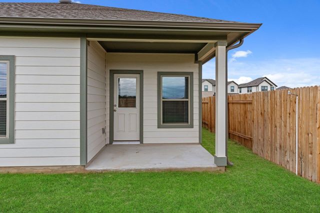 145 Ayres Horn, Cedar Creek, TX 78612