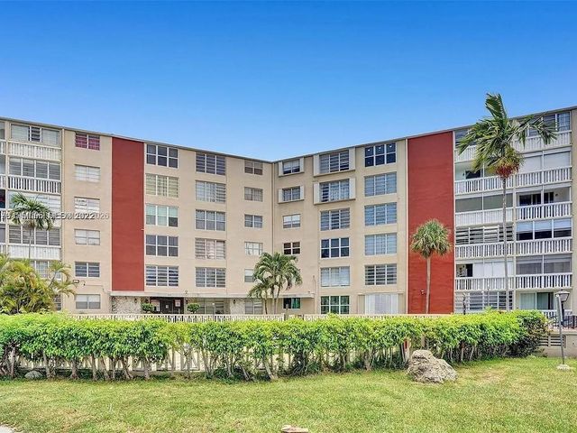 1475 NE 125th Ter 604B, North Miami, FL 33161