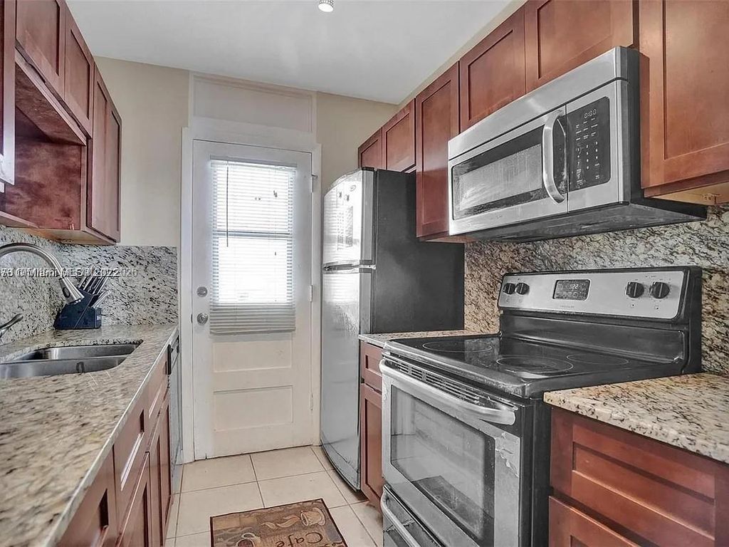 1475 NE 125th Ter 604B, North Miami, FL 33161