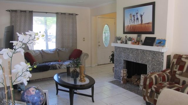 815 Mountain Ave, Bound Brook Boro, NJ 08805
