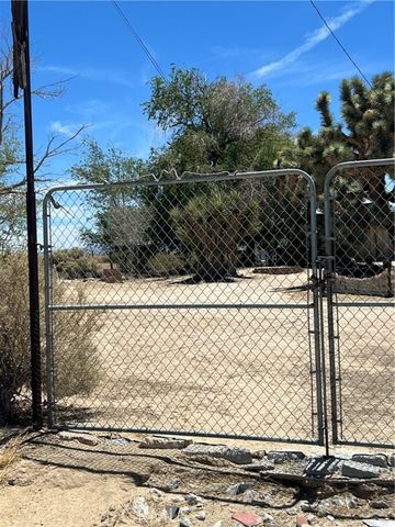 39165 240th Street, Palmdale, CA 93591