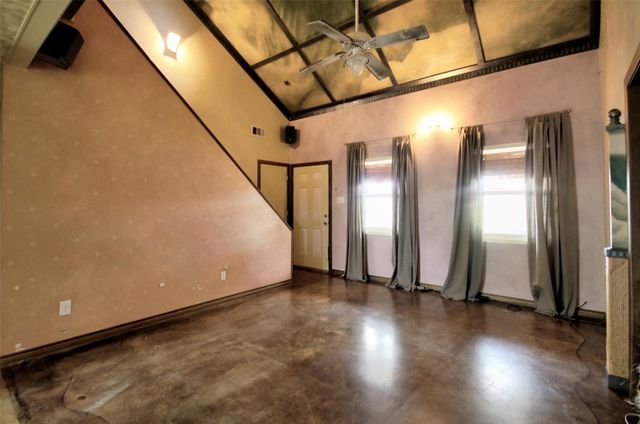 10431 29 Highway, Burnet, TX 78611