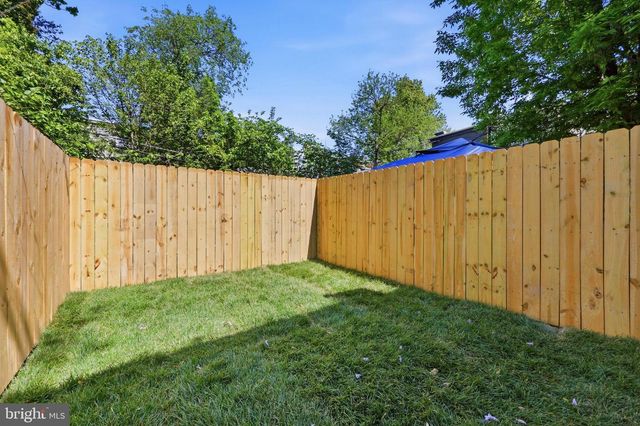 5011 BEAUMONT AVE, Philadelphia, PA 19143