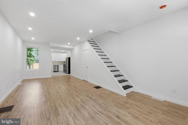 5011 BEAUMONT AVE, Philadelphia, PA 19143