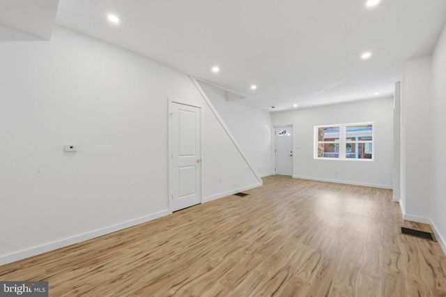 5011 BEAUMONT AVE, Philadelphia, PA 19143