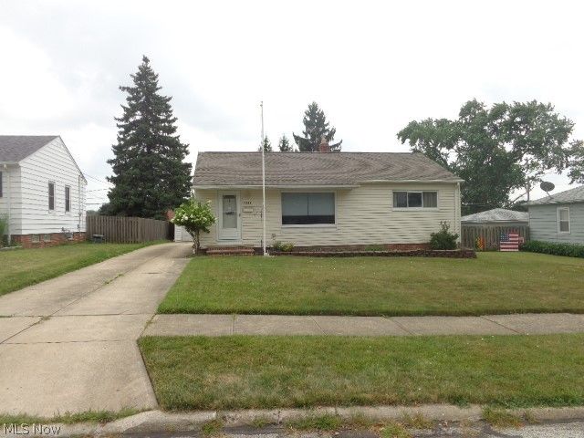 11141 Gabriella Drive, Parma, OH 44130