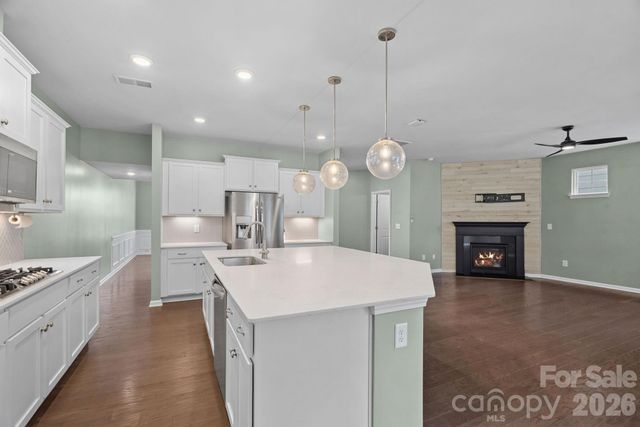 15625 White Quartz Lane, Davidson, NC 28036