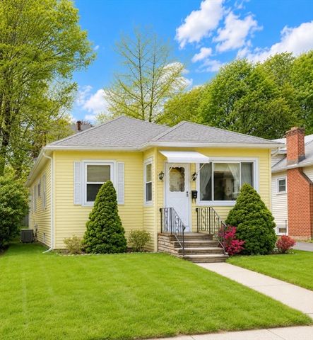 315 Hillside Ave, Holyoke, MA 01040