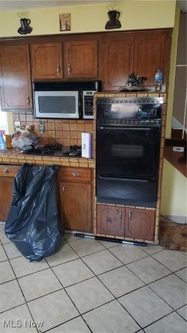 815 E 272nd Street, Euclid, OH 44132