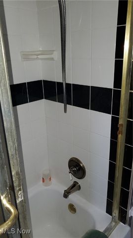 815 E 272nd Street, Euclid, OH 44132