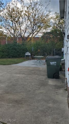 815 E 272nd Street, Euclid, OH 44132