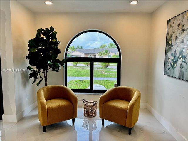 15880 SW 141st Ct, Miami, FL 33177