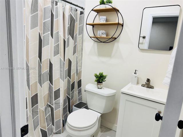 15880 SW 141st Ct, Miami, FL 33177