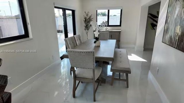 15880 SW 141st Ct, Miami, FL 33177