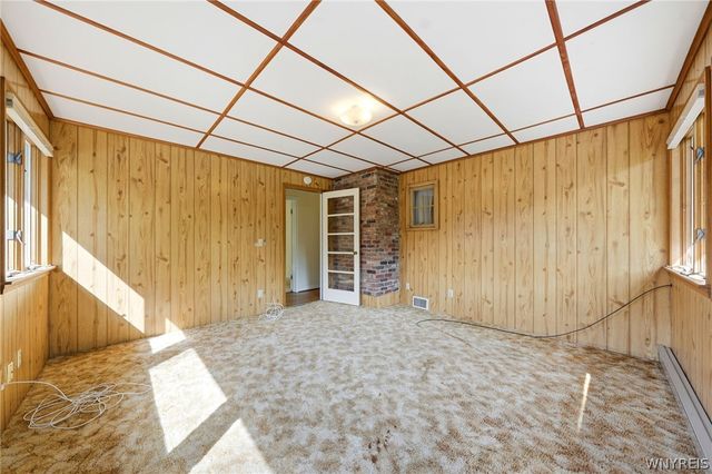 111 Lehn Springs Drive, Amherst, NY 14221