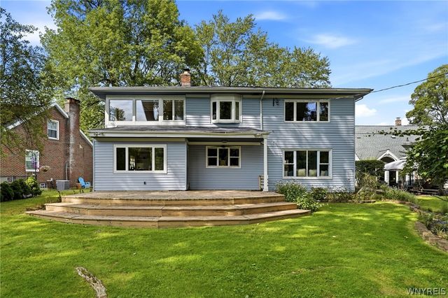 111 Lehn Springs Drive, Amherst, NY 14221