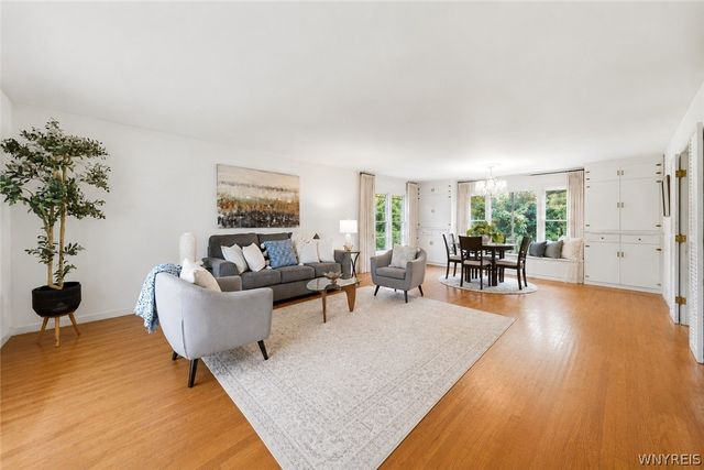 111 Lehn Springs Drive, Amherst, NY 14221