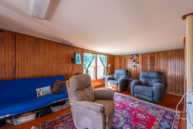 167 Buckeye Knoll Road, George West, TX 78022