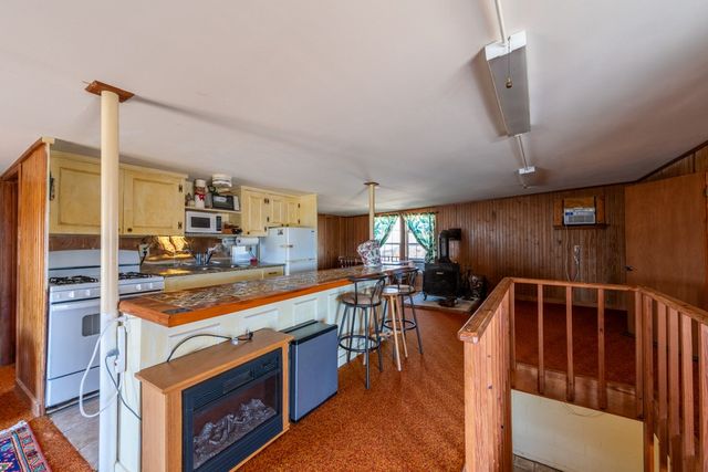 167 Buckeye Knoll Road, George West, TX 78022