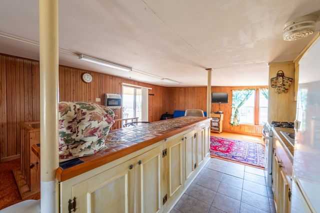 167 Buckeye Knoll Road, George West, TX 78022