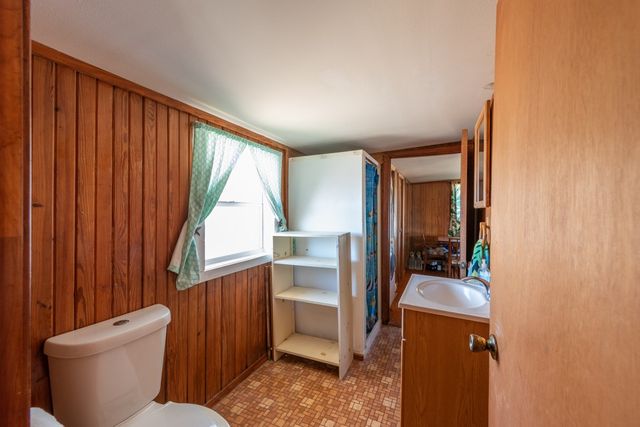 167 Buckeye Knoll Road, George West, TX 78022