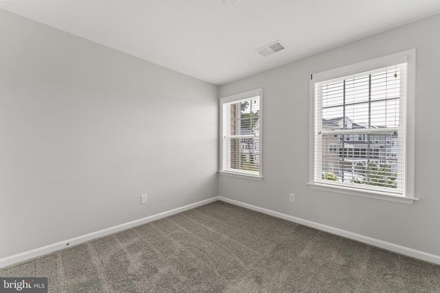 1214 RAMBLE DR, Fredericksburg, VA 22401