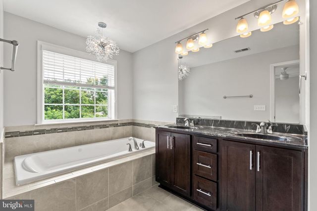 1214 RAMBLE DR, Fredericksburg, VA 22401