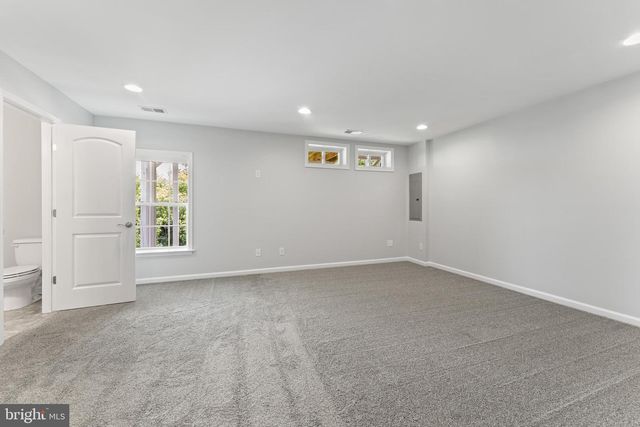 1214 RAMBLE DR, Fredericksburg, VA 22401