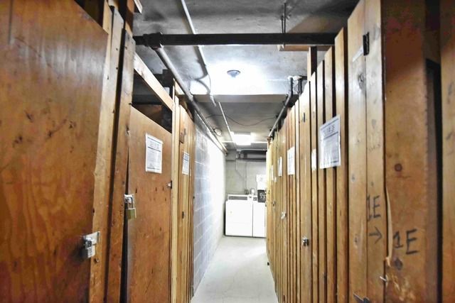 2411 W Balmoral Avenue 2C, Chicago, IL 60625