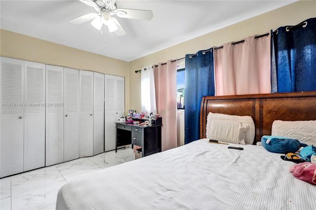 2419 NW 11th St 21-D, Miami, FL 33125