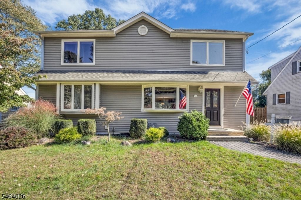 114 Lopez Rd, Cedar Grove Twp., NJ 07009 — exterior
