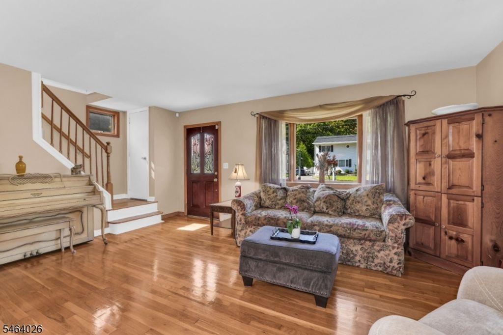 114 Lopez Rd, Cedar Grove Twp., NJ 07009 — photo 5