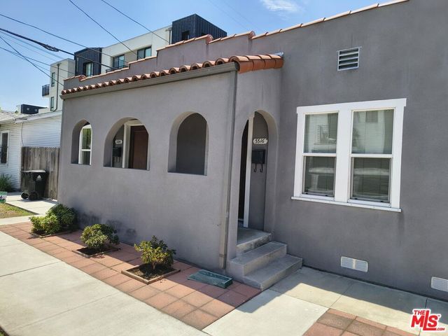 2402 Carmona Avenue, Los Angeles, CA 90016