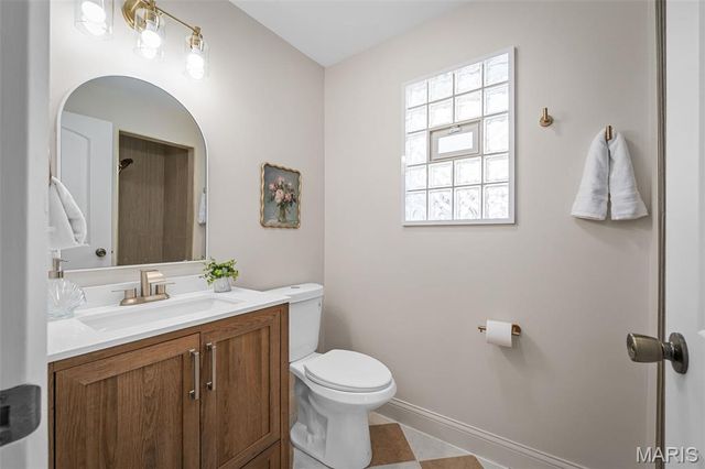 31 Bon Hills Drive, St Louis, MO 63132