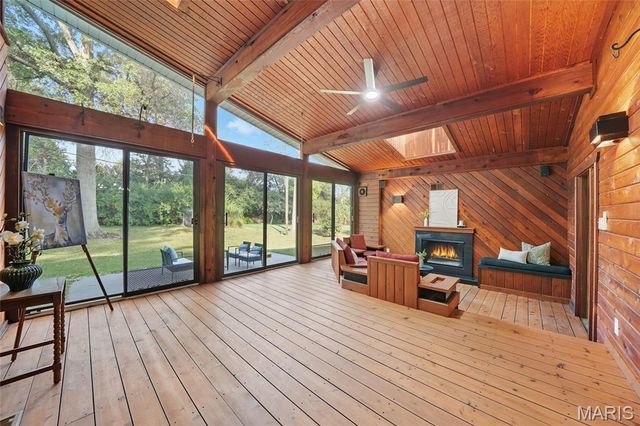 31 Bon Hills Drive, St Louis, MO 63132