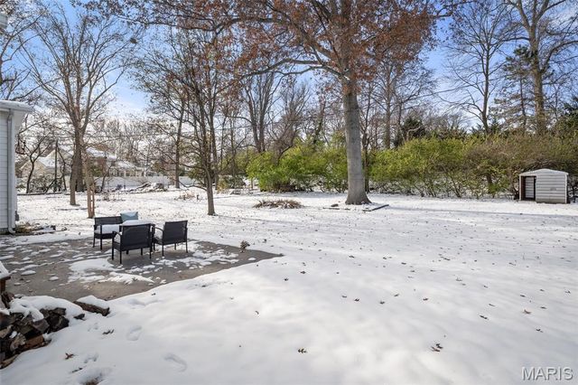 31 Bon Hills Drive, St Louis, MO 63132