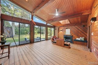 31 Bon Hills Drive, St Louis, MO 63132