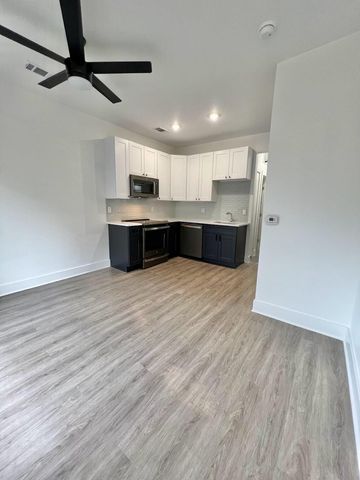 2210 Pearl ST 202, Austin, TX 78705