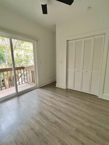 2210 Pearl ST 202, Austin, TX 78705