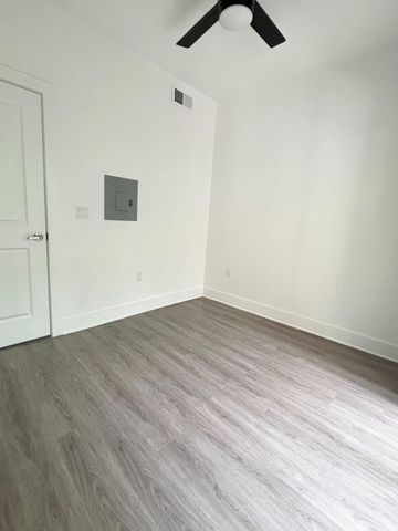 2210 Pearl ST 202, Austin, TX 78705