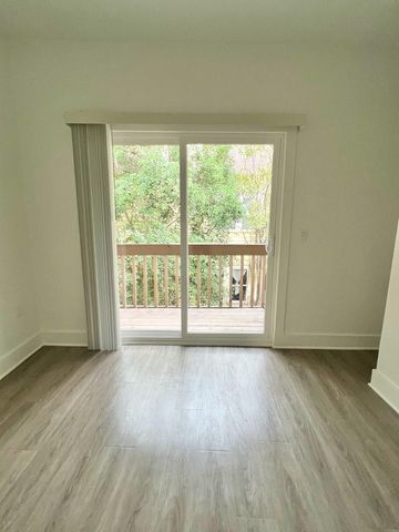 2210 Pearl ST 202, Austin, TX 78705