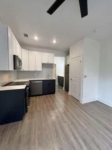 2210 Pearl ST 202, Austin, TX 78705