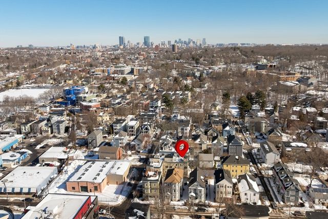 32 Stedman 32, Boston, MA 02130