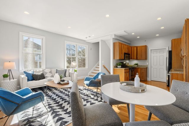 32 Stedman 32, Boston, MA 02130