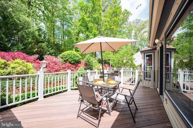 6830 BLUECURL CIR, Springfield, VA 22152