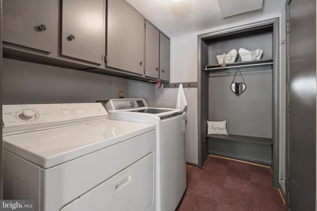 6830 BLUECURL CIR, Springfield, VA 22152